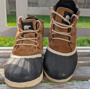 Sorel Black and Tan Waterproof Boots with Suede Upper